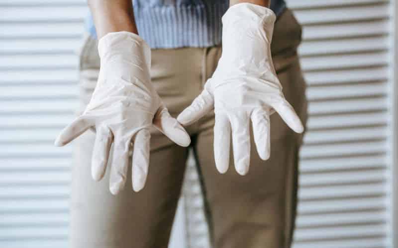guanti in lattice per cucinare