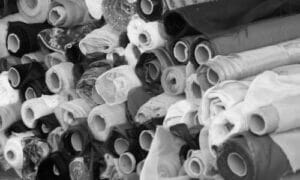 Dove buttare le stoffe vecchie